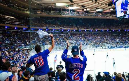 New York: partita dei New York Rangers al Madison Square Garden
