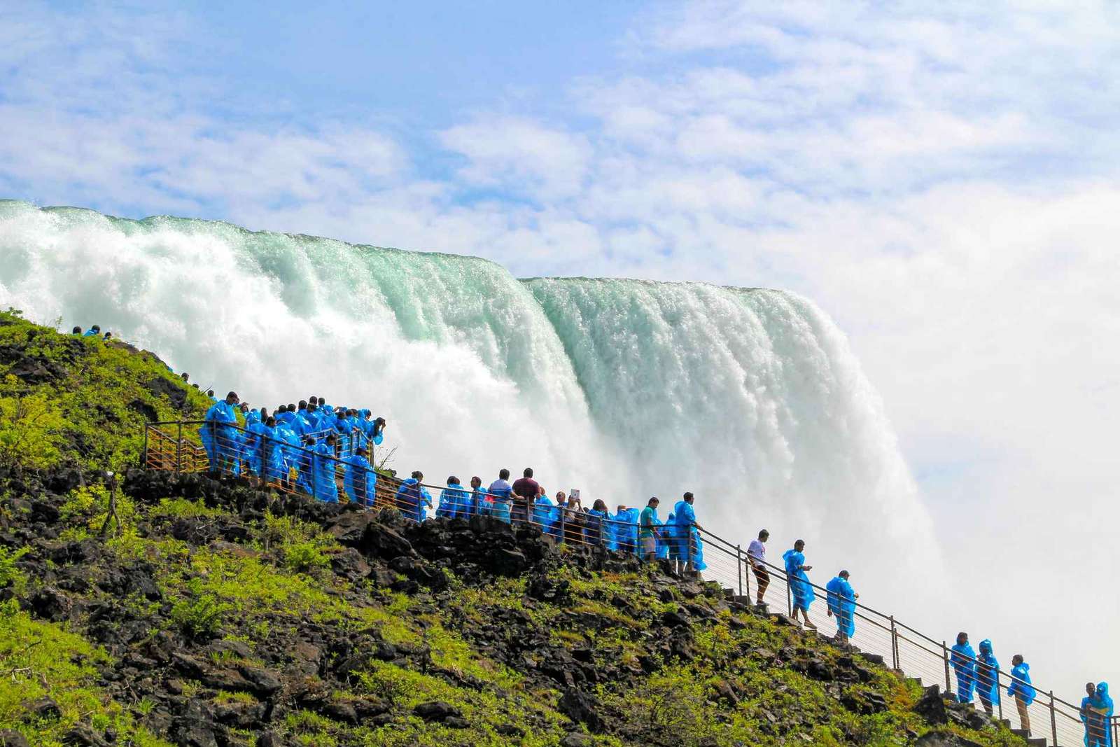 Niagara Falls (US): Guided 2-Day Trip with Accommodation