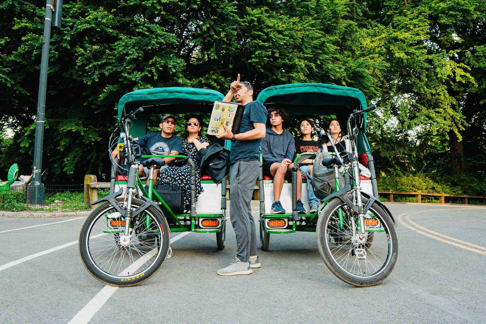 NYC: Central Park Celebrity Homes & Film Spots Pedicab Tour