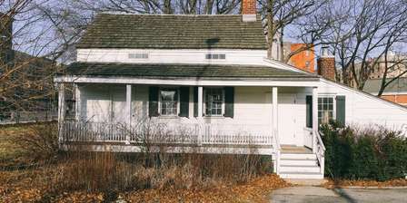 Edgar Allan Poe Cottage