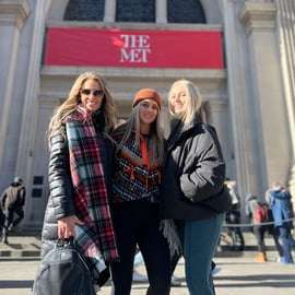 New York City: Gossip Girl Tv locations Tour 90 min