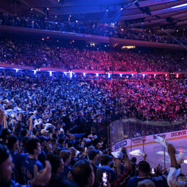 New York: partita dei New York Rangers al Madison Square Garden