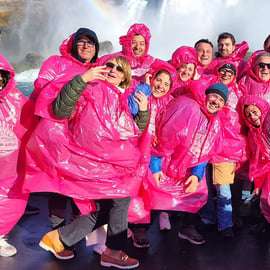 Vanuit NYC: 2-daagse tour naar Niagara Falls met Outlet Shopping