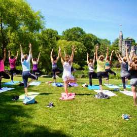 Central Park : le cours de yoga le plus apprécié de New York !