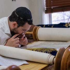 Jewish Brooklyn: Hasidic Walking Tour by a Local