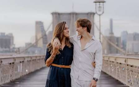 NYC: Brooklyn Bridge + DUMBO Photoshoot + Proposal option