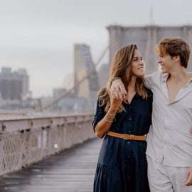 NYC: Brooklyn Bridge + DUMBO Photoshoot + Proposal option