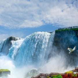 Niagara Falls (US): Guided 2-Day Trip with Accommodation