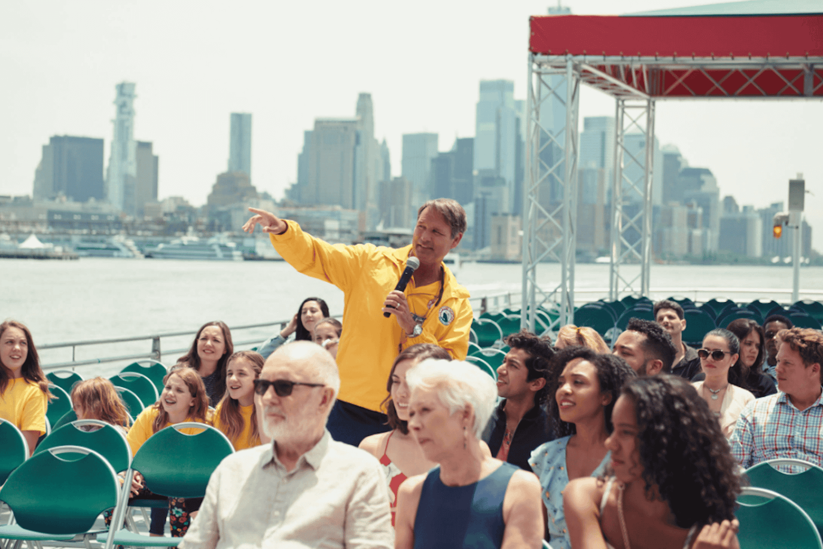 NYC: Circle Line 90-min Landmarks Cruise Skip-The-Box-Office
