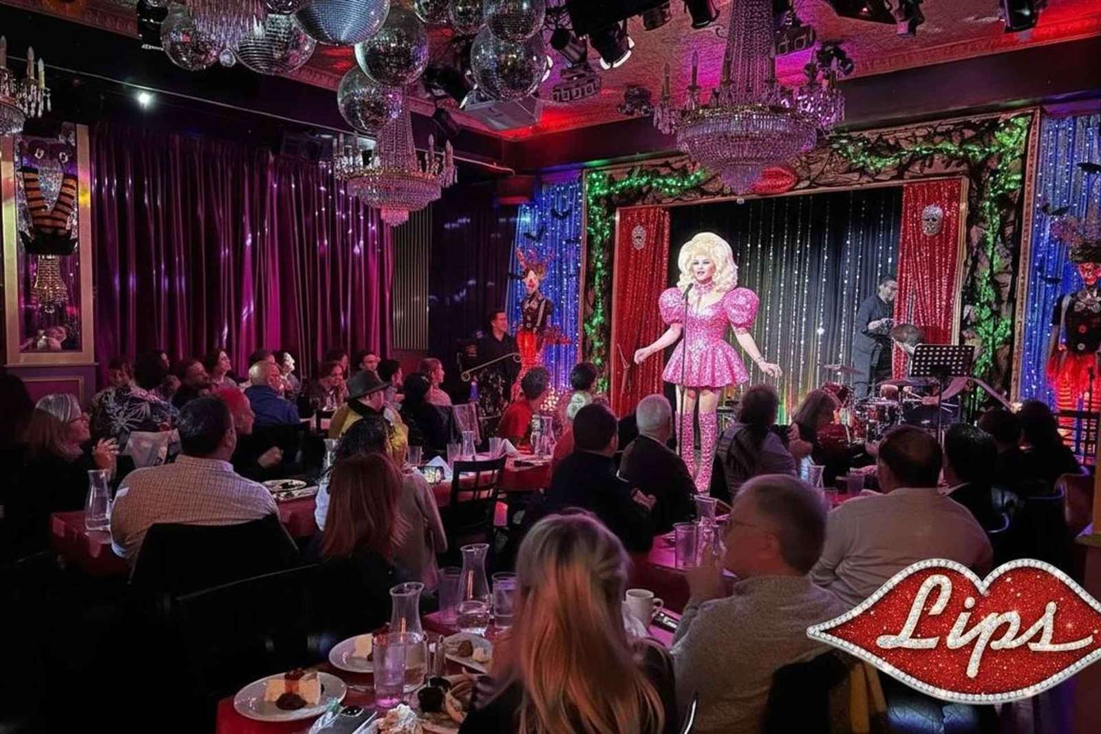 New York City: Lips Ultimate Drag Dinner & Show Ticket