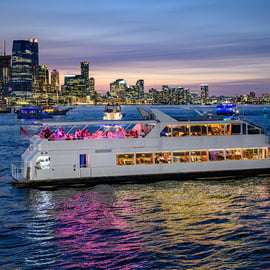 NYC: Gourmet Dinner Cruise with Live Music